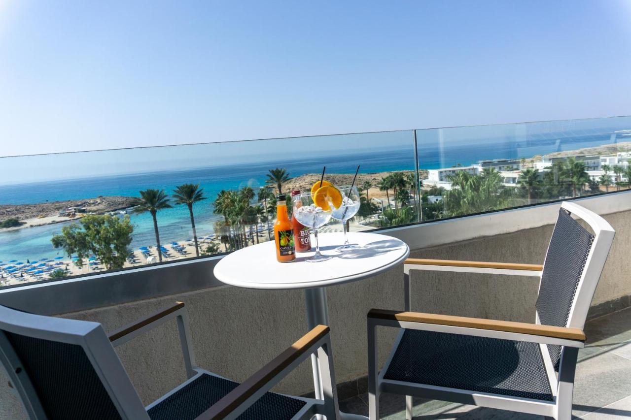 Deluxe Double or Twin Room Sea View