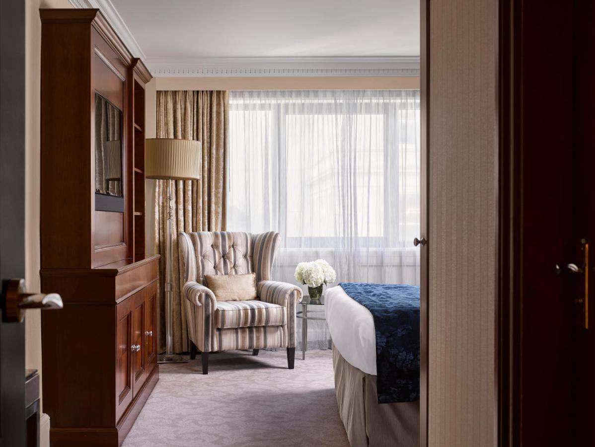 Classic King Room,1350181387:JPEG