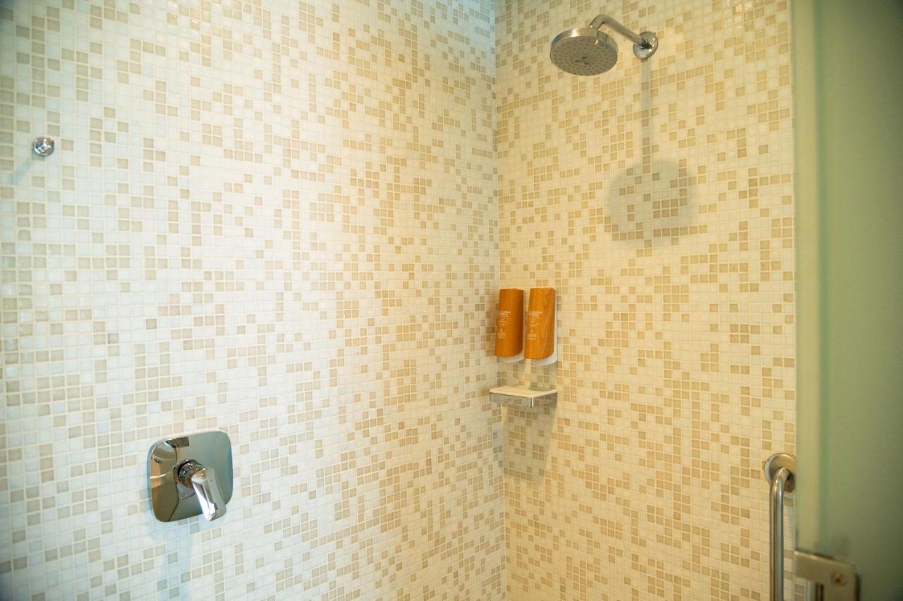 Quarto com Cama King-size, Acesso Direto à Piscina e Vista do Mar - Apenas Adultos