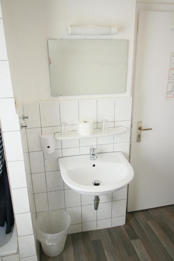 Single Room,1121180532:JPEG