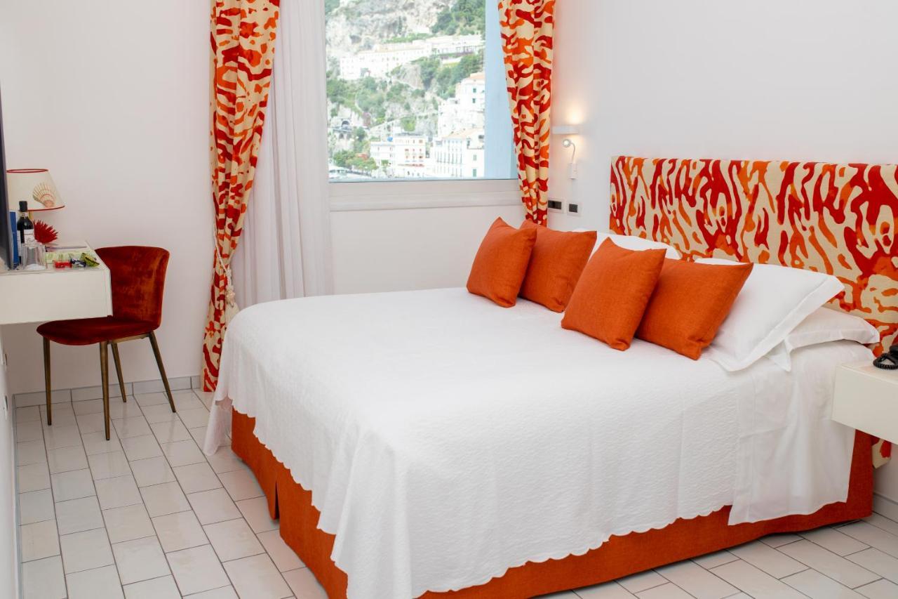 Double Room with Sea View,1133159067:JPEG