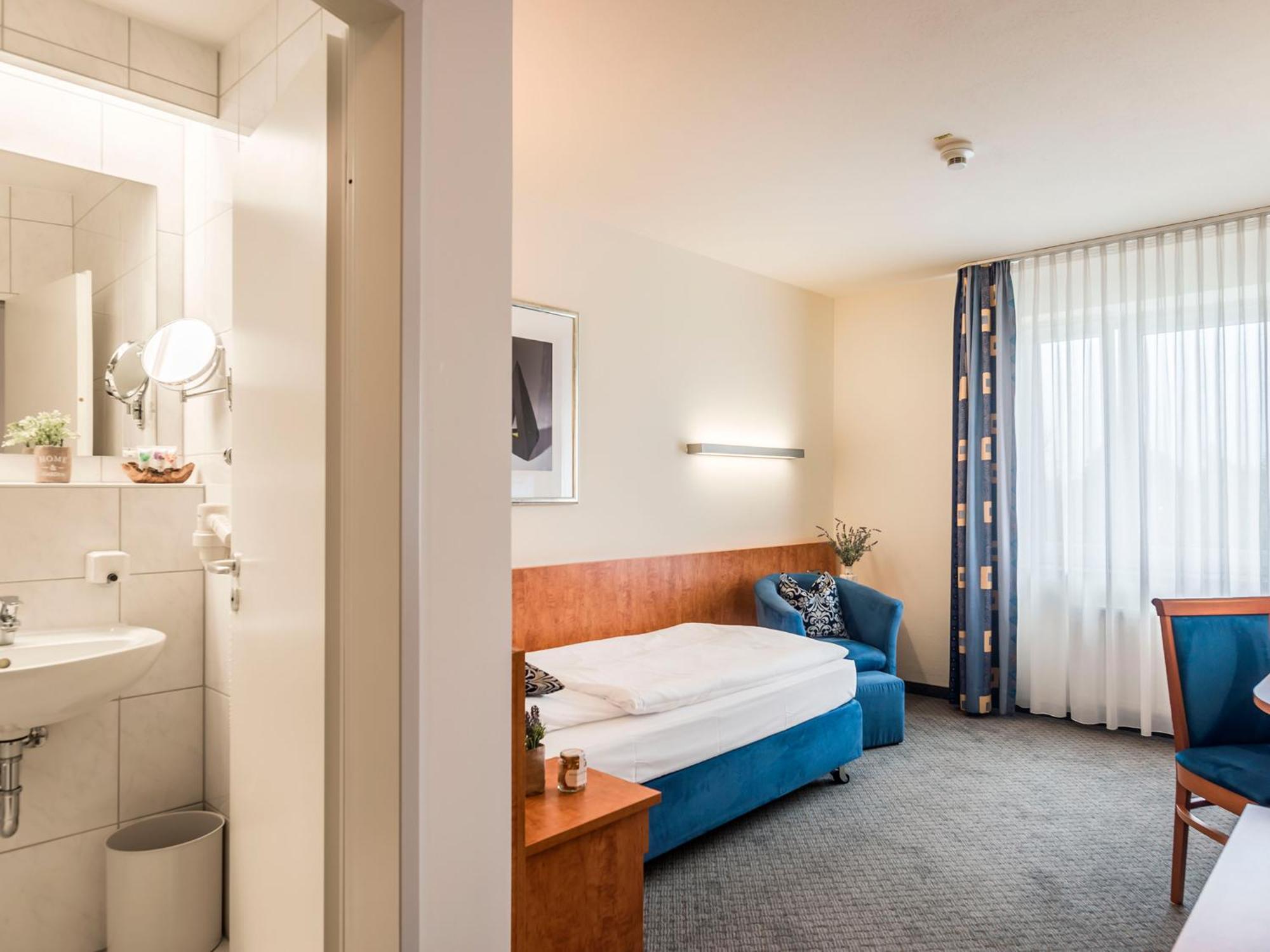 Comfort Single Room,1405700156:JPEG