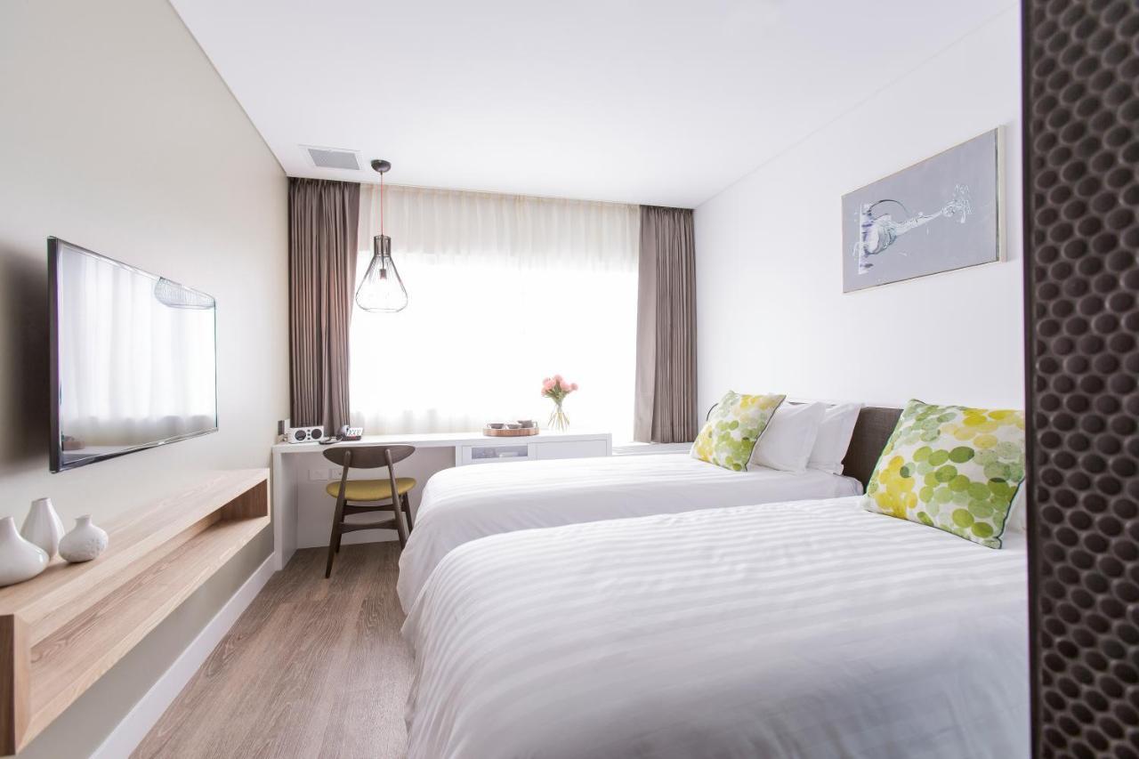 Twin Room - Non-Smoking