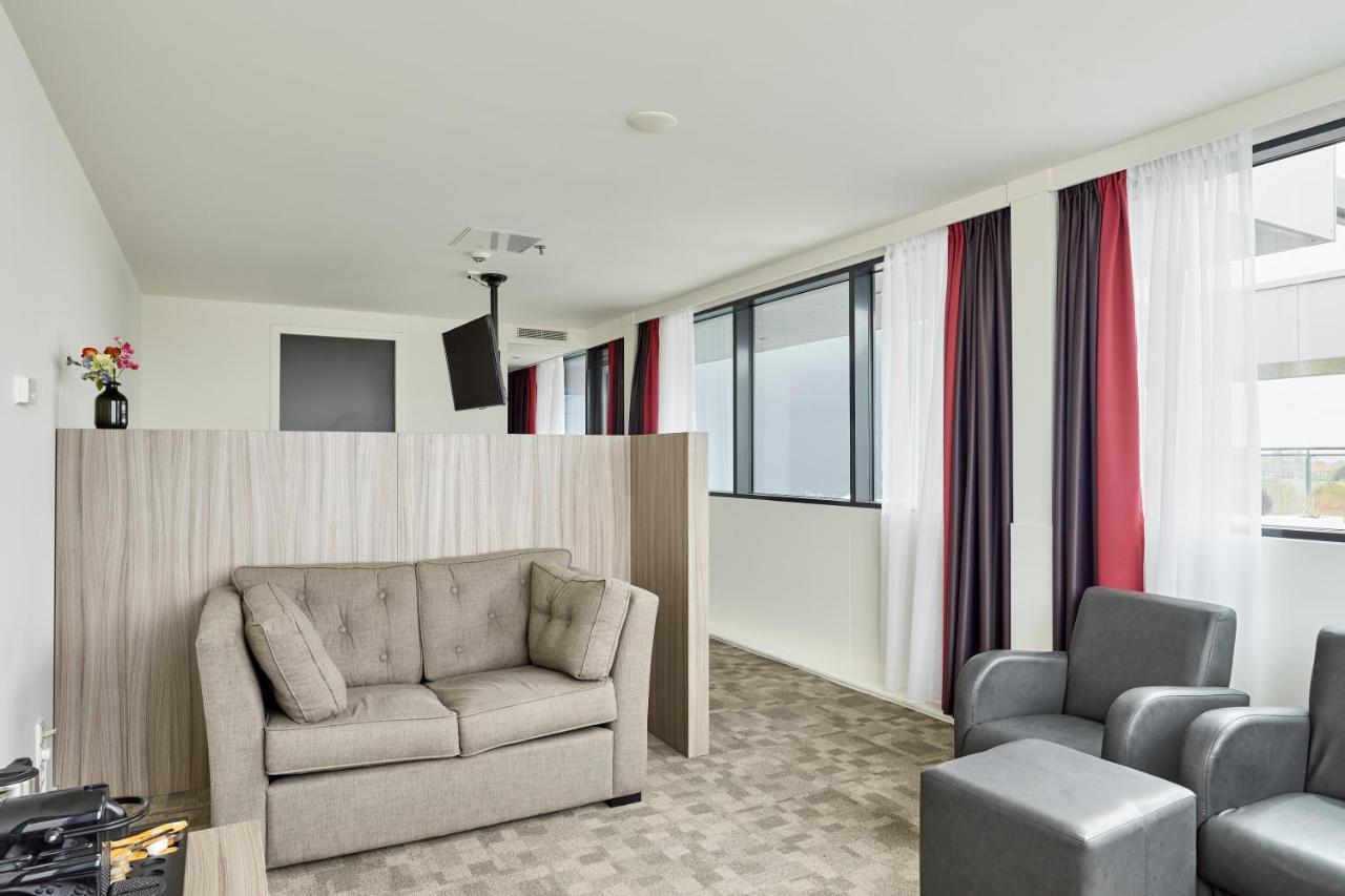 Deluxe Double Room with Balcony,112458105:JPEG