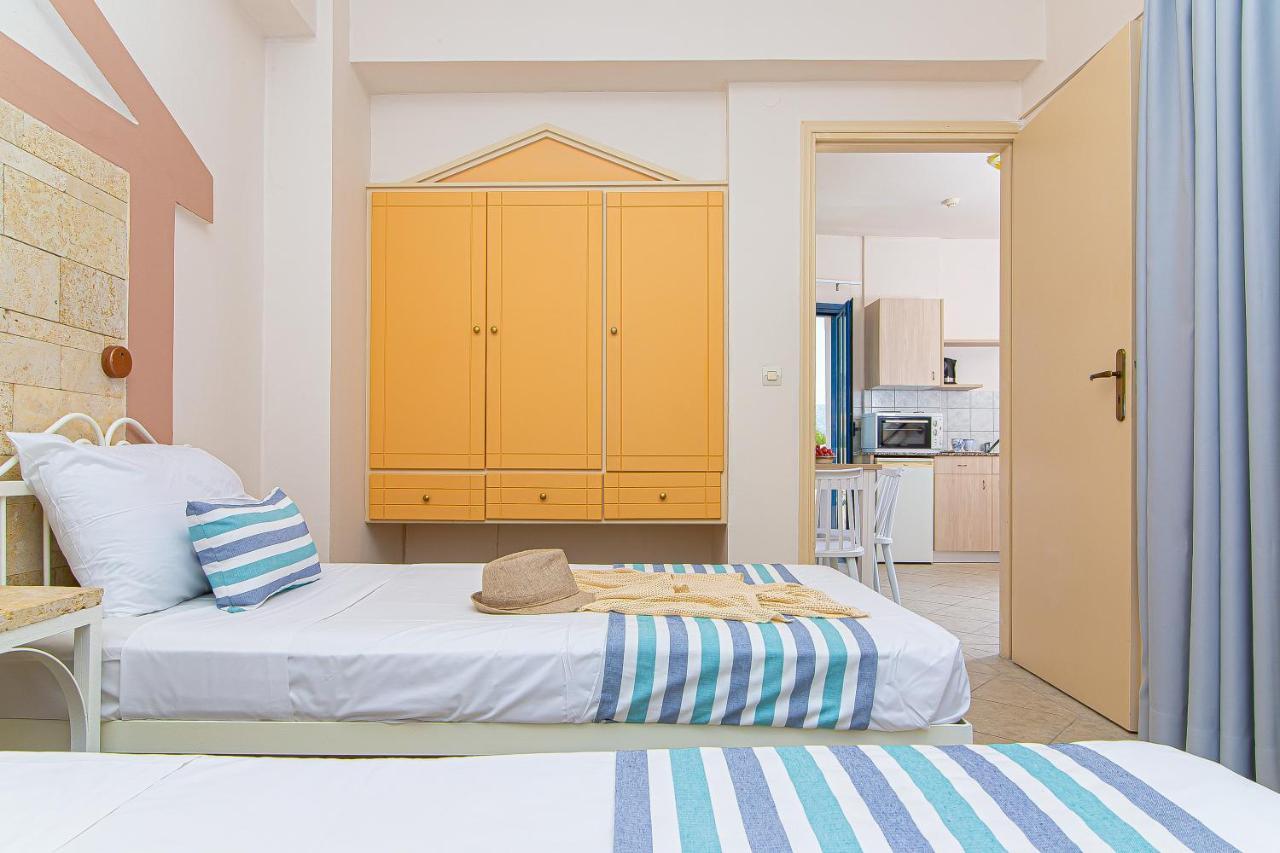 One-Bedroom Apartment with Pool View,1173572883:JPEG