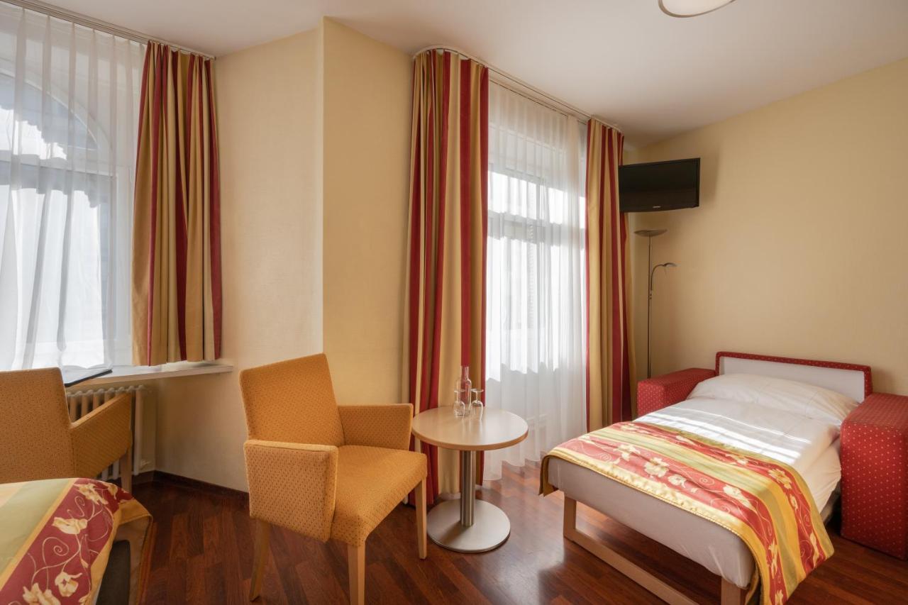 Triple Room,1187328688:JPEG
