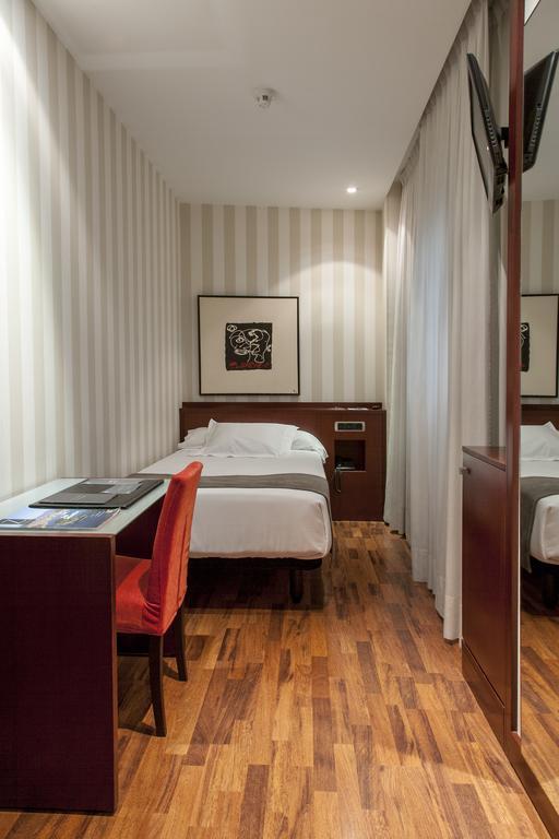 Single Room,1207691038:JPEG