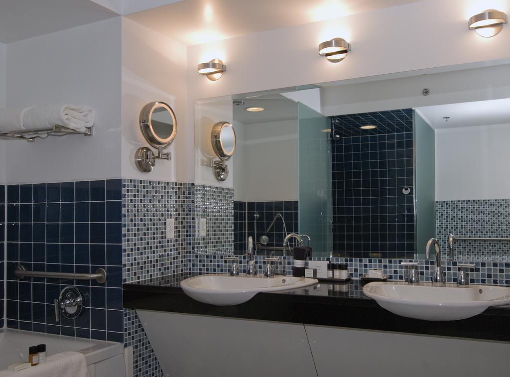 Suite with Balcony,120313962:JPEG