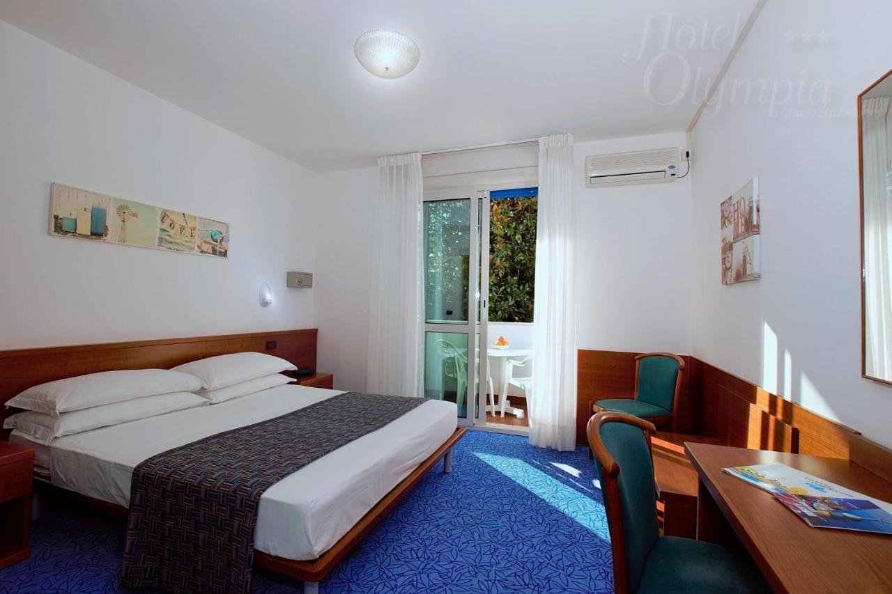 Single Room with Balcony,1498689289:JPEG