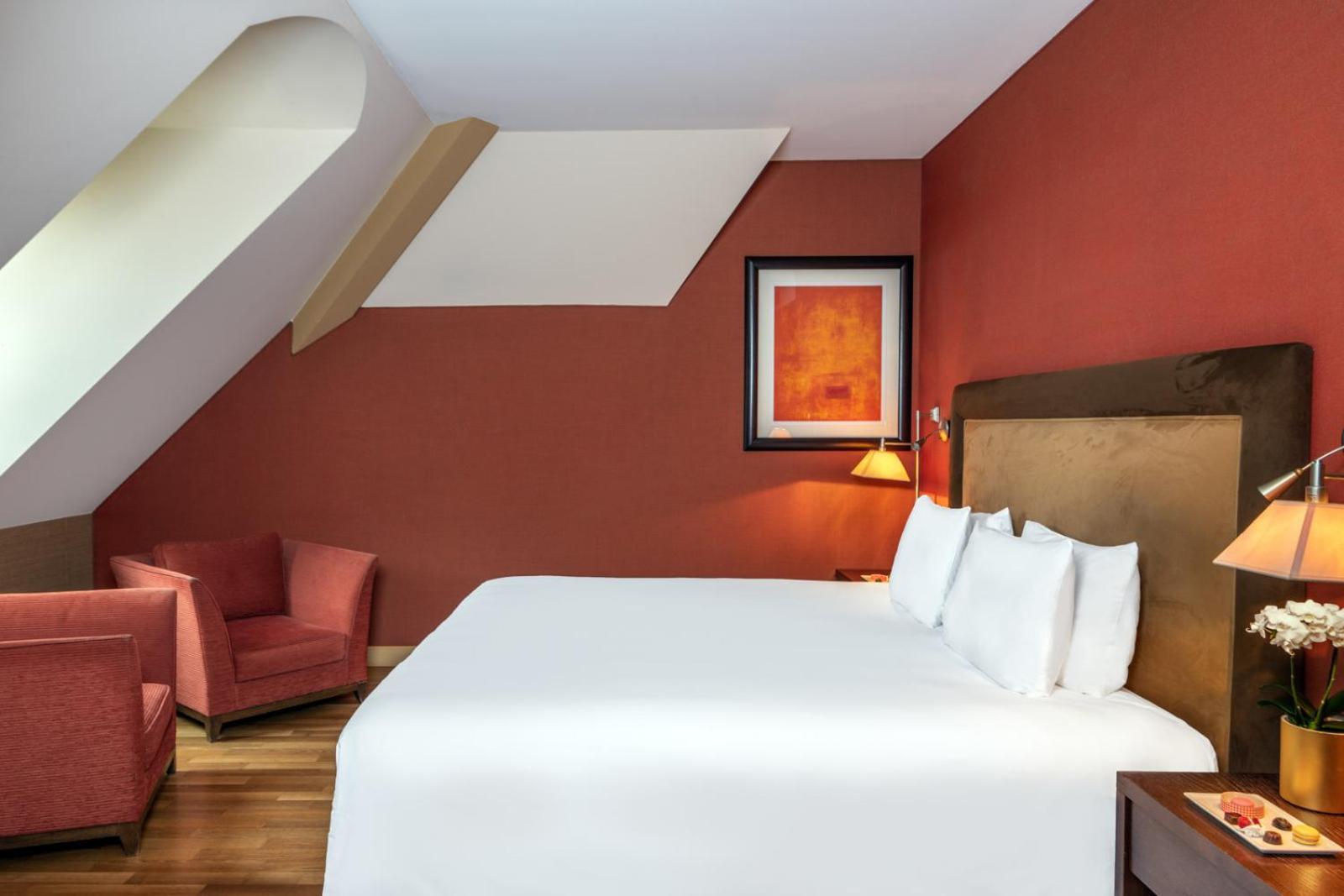 King Room Lake View
