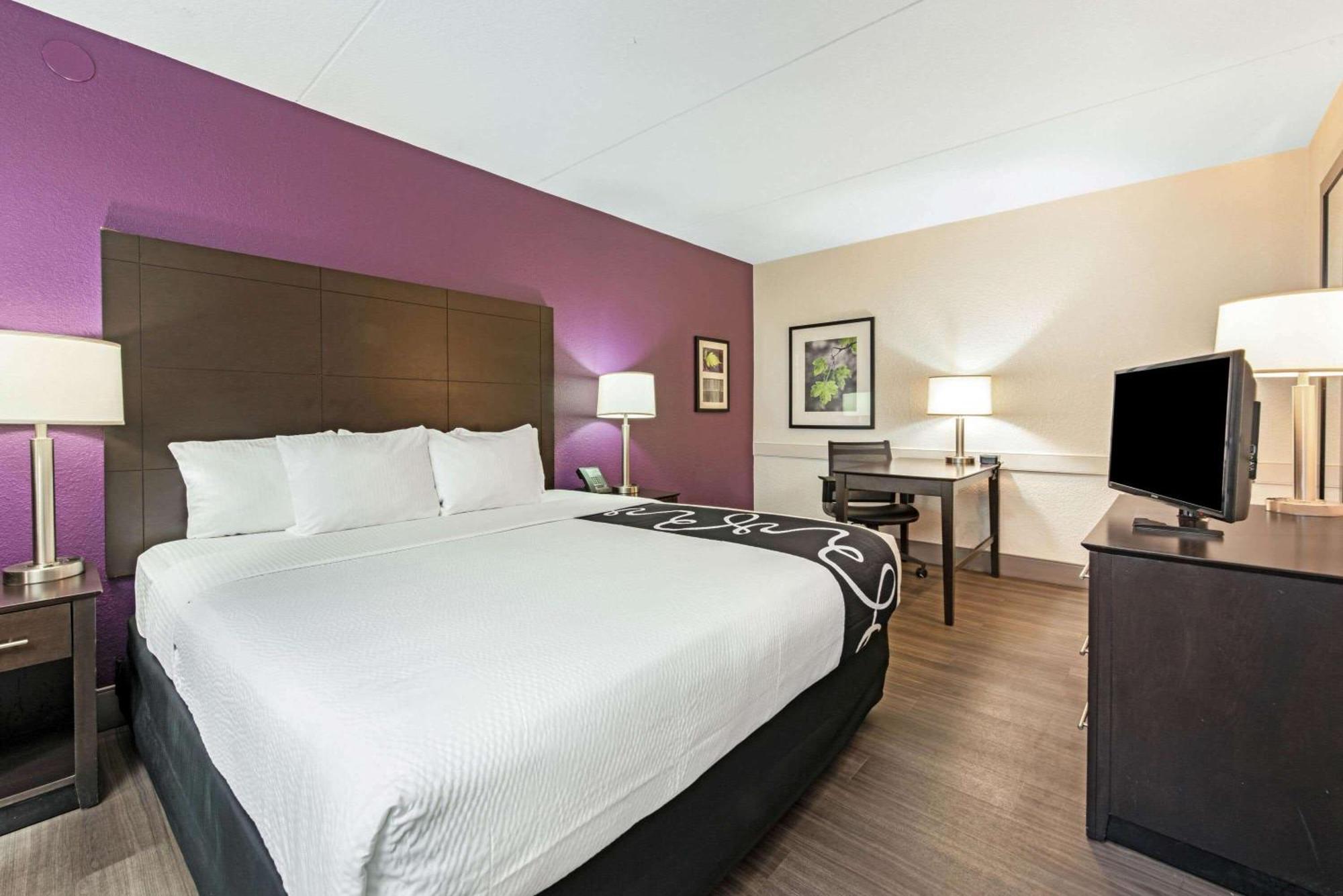 Habitación adaptada para personas con movilidad reducida/discapacidad auditiva - 1 cama extragrande - No fumadores
