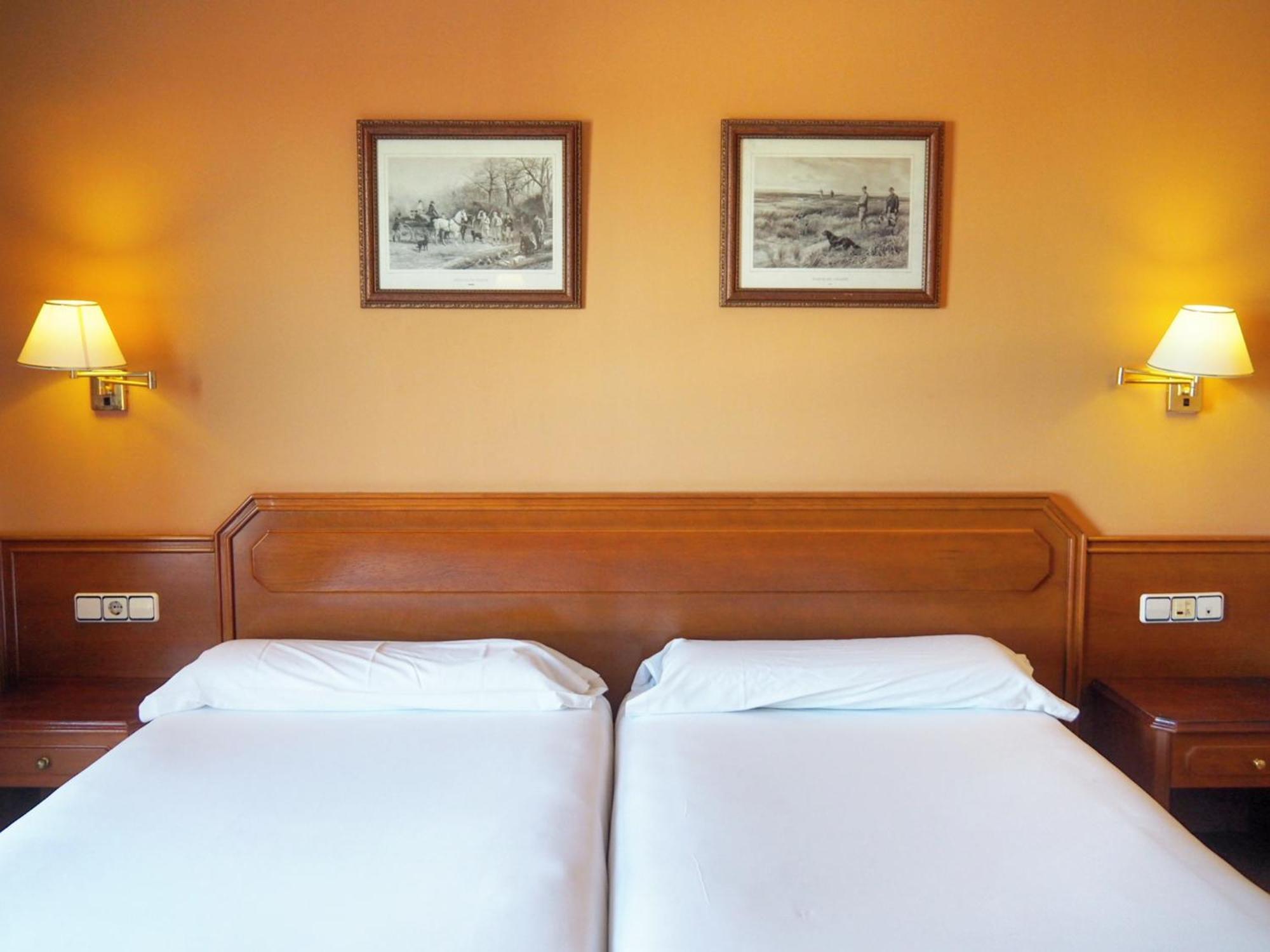 Double or Twin Room Bathroom