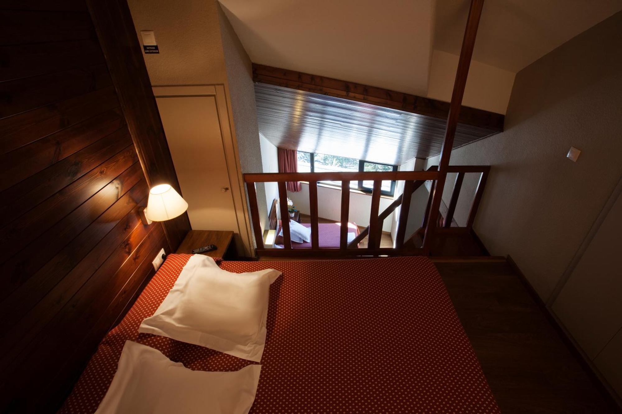 Duplex Room