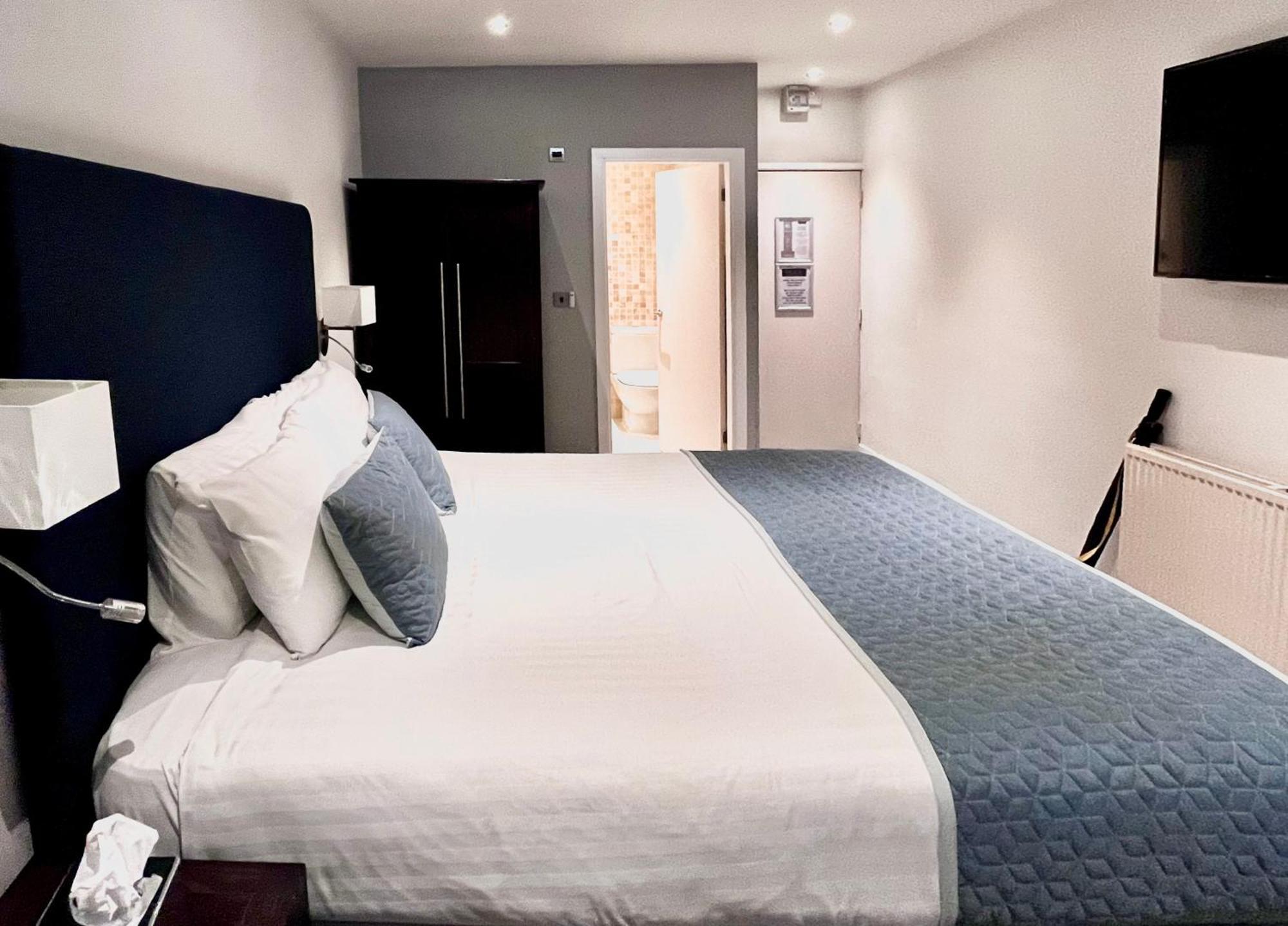 Deluxe Double Room Land View
