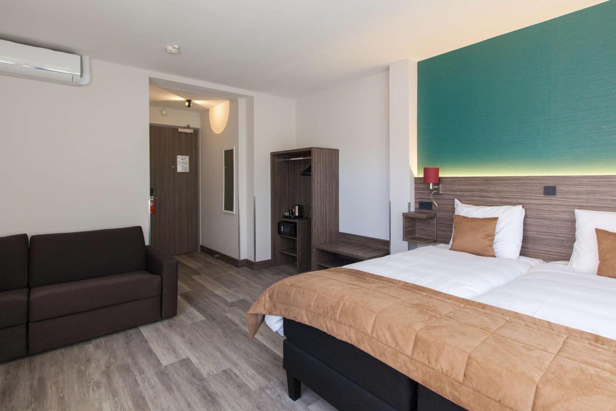 Family Twin Room,1217072125:JPEG