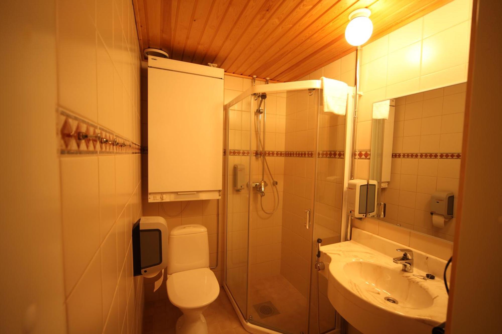 Standard Twin Room,1546015717:JPEG