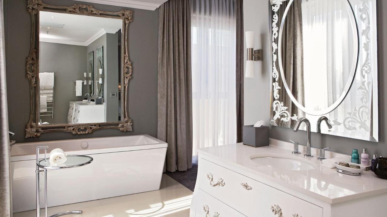 Junior Suite Mountain View