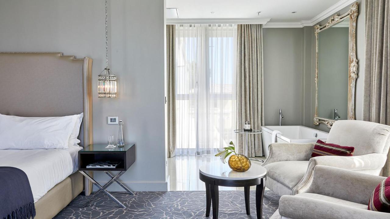 Junior Suite Mountain View