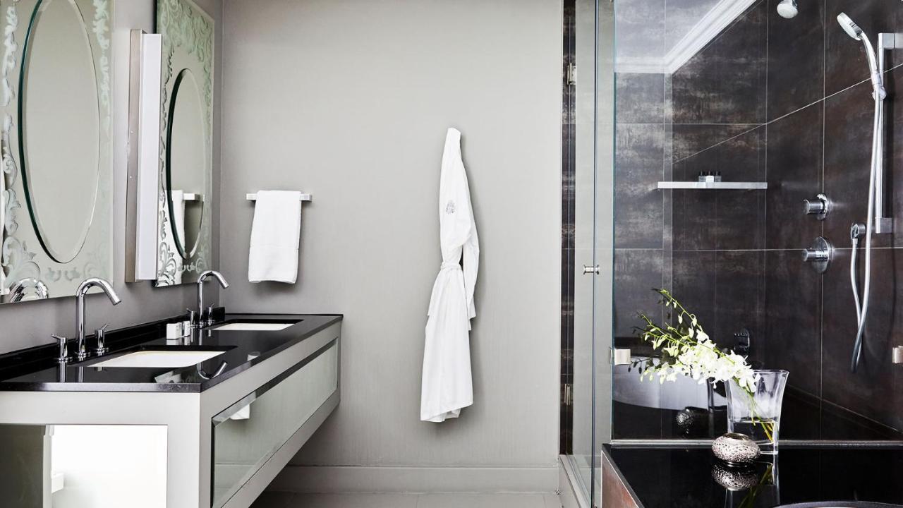 Premium Double or Twin Room Mountain View