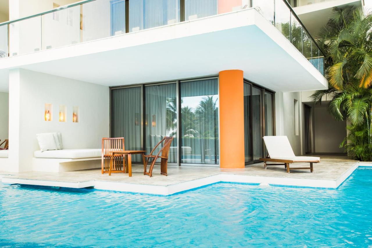 Suite Junior avec Accès Direct à la Piscine - Vue sur Océan