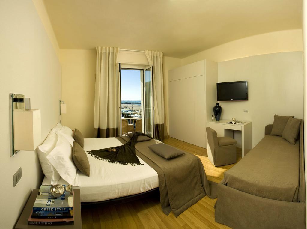Deluxe Doppel-/Zweibettzimmer