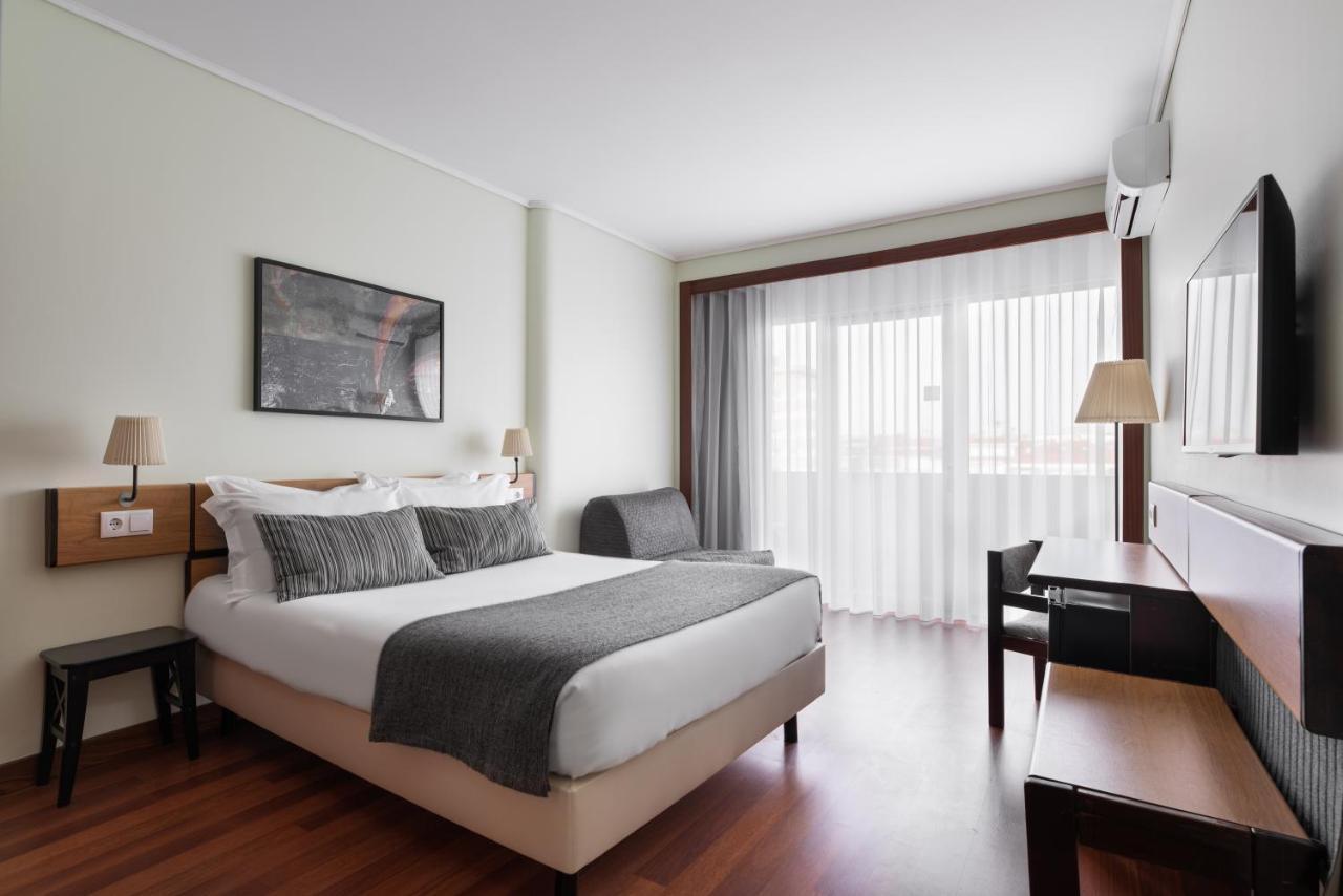 Family Room with City View,1618268095:JPEG