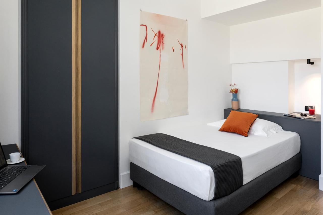 Classic Single Room with French Bed