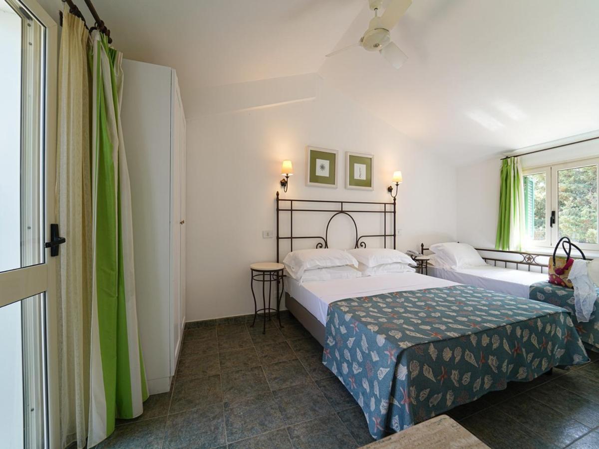 Standard Triple Room,1327920905:JPEG