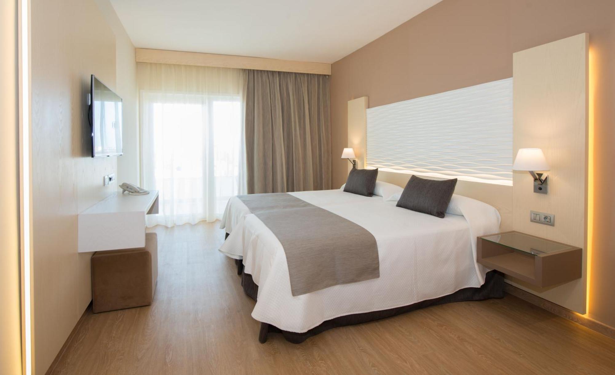 Double or Twin Room Sea View,1272253534:JPEG