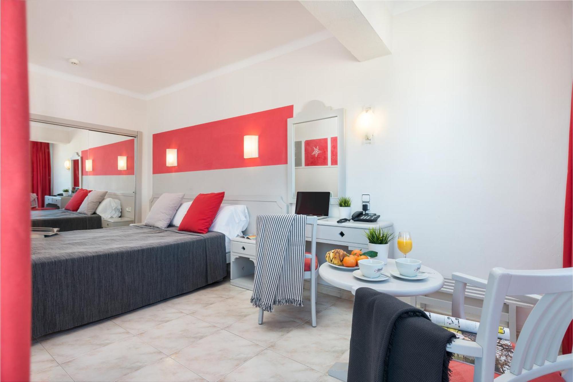 Double or Twin Room Balcony