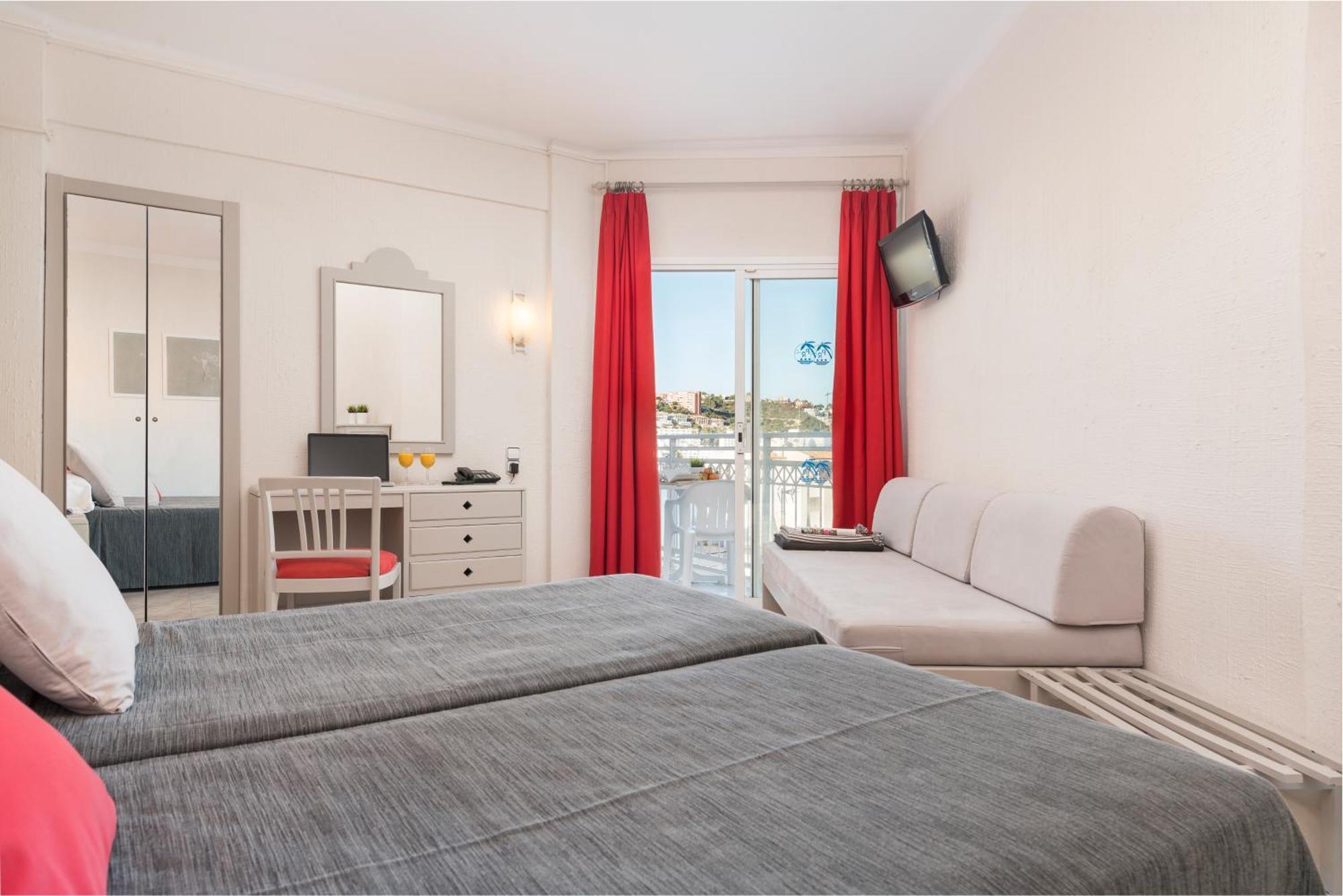 Triple Room Balcony