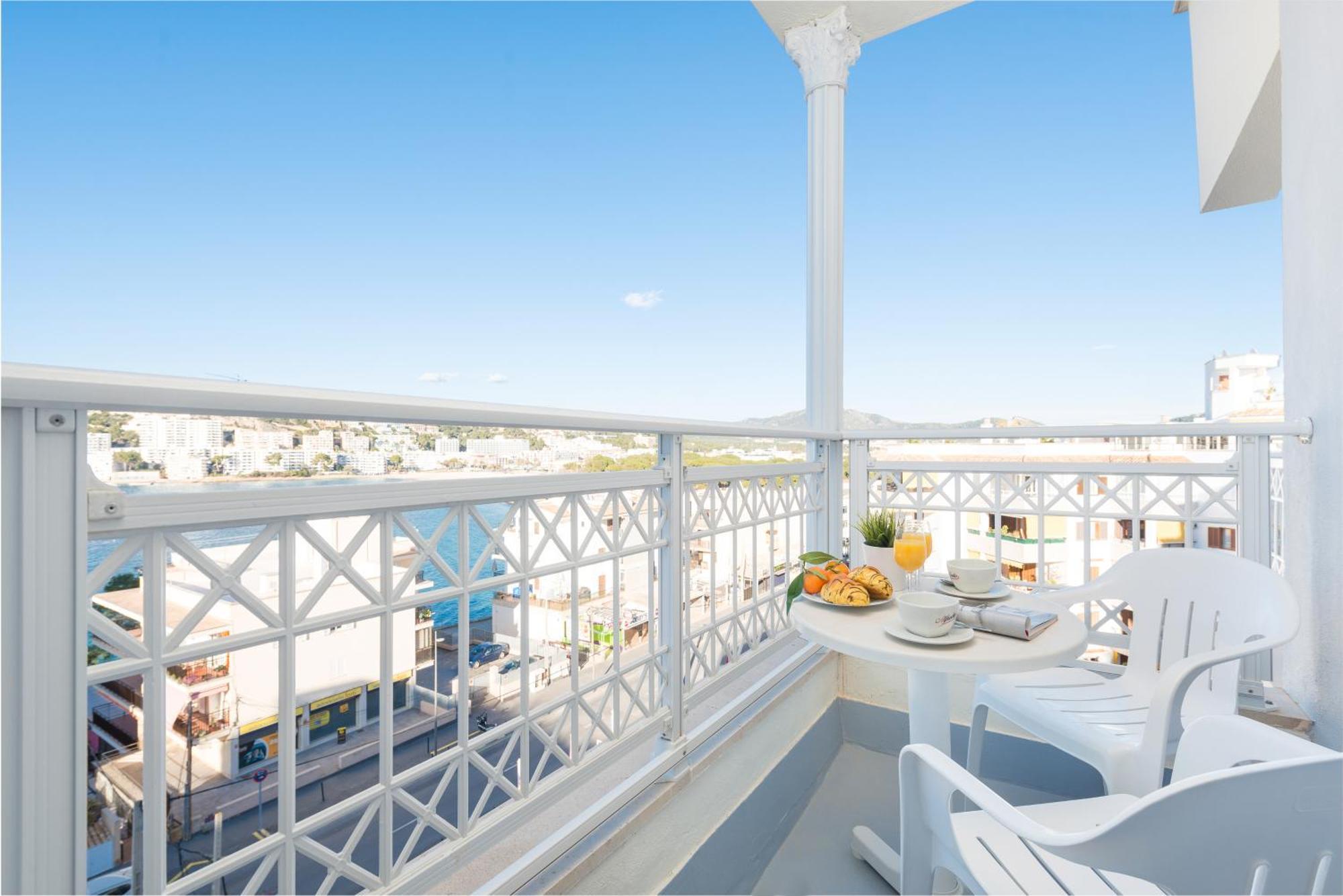 Triple Room Balcony