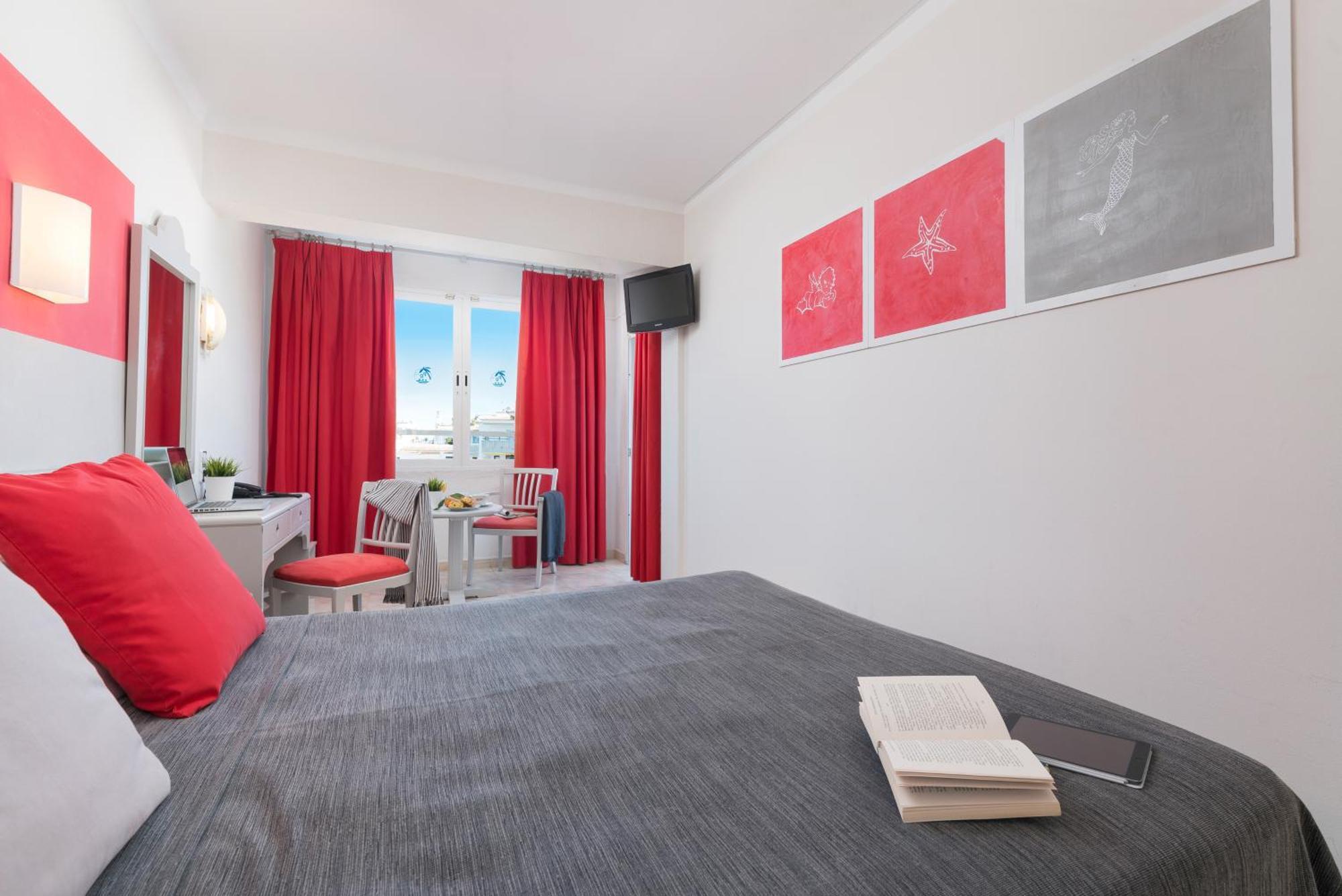 Double or Twin Room Balcony