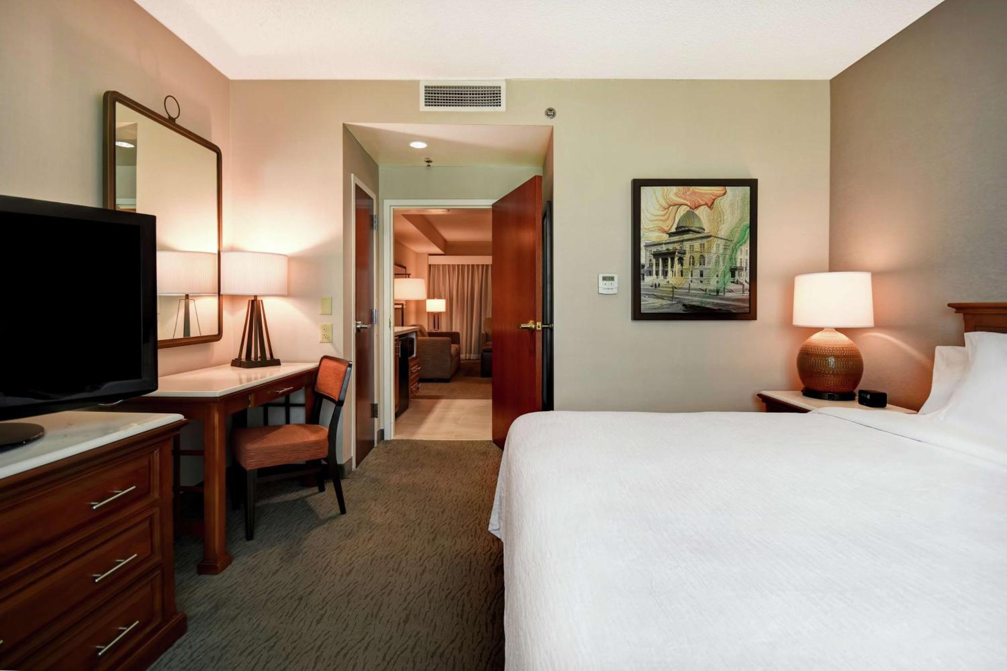 Premium King Suite,1548848890:JPEG