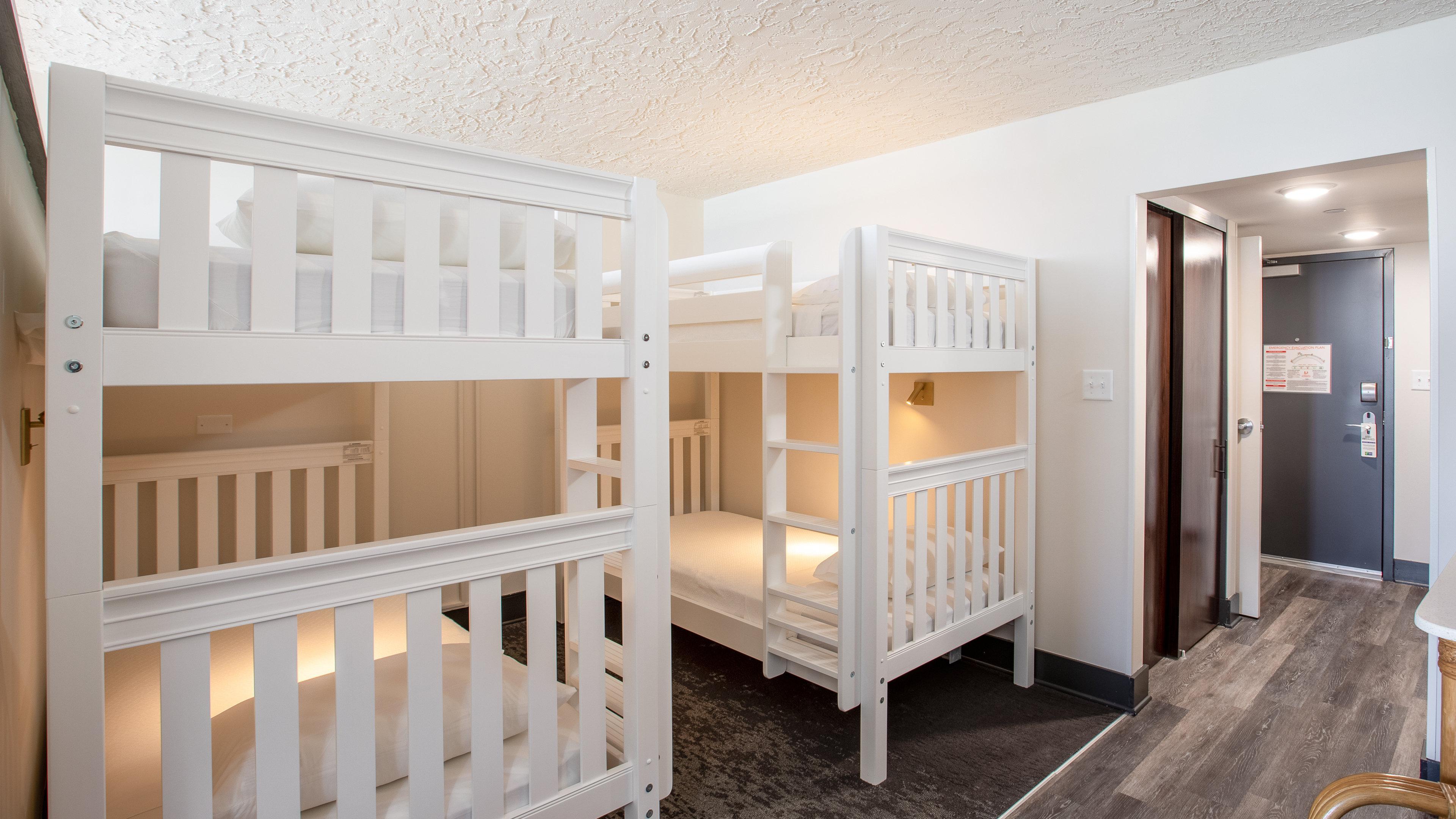 Queen Room 2 Bunk Beds Oceanfront