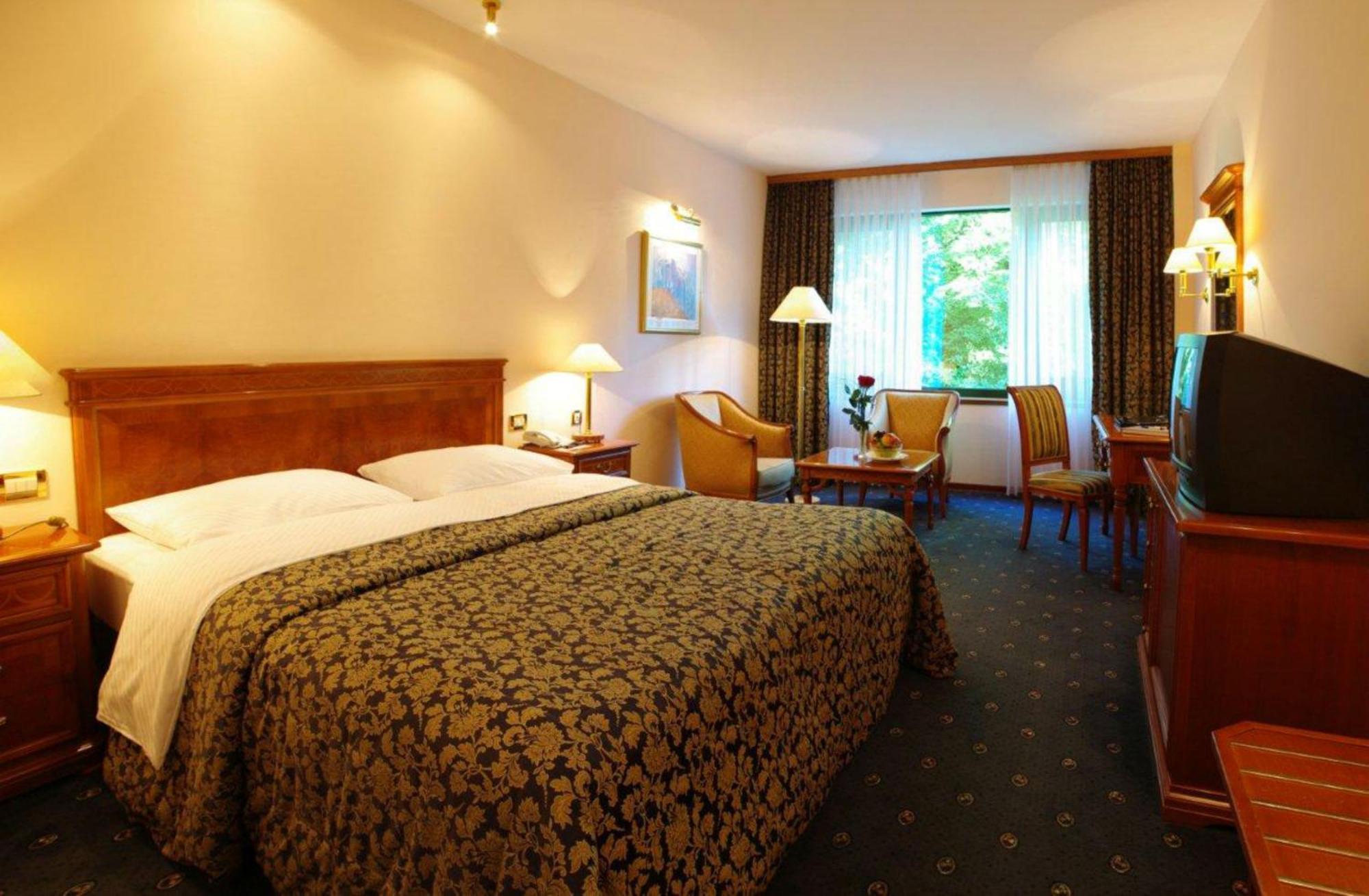 Chambre Deluxe Double ou Lits Jumeaux