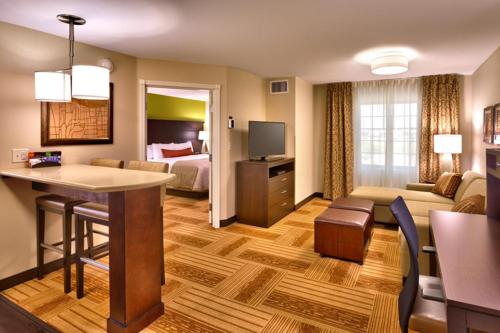 One-Bedroom Suite,1278894892:JPEG