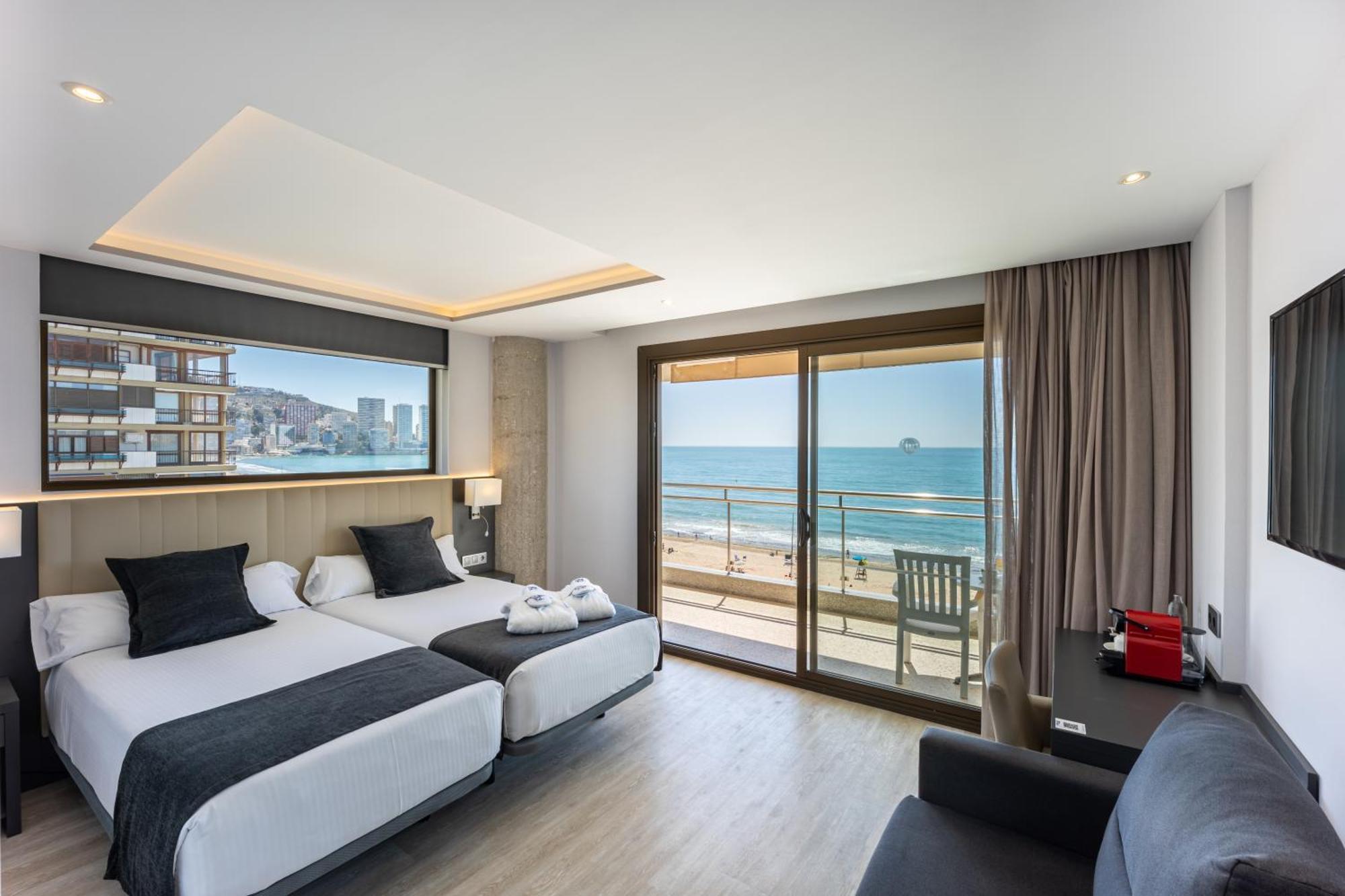 Deluxe Room Balcony Sea View