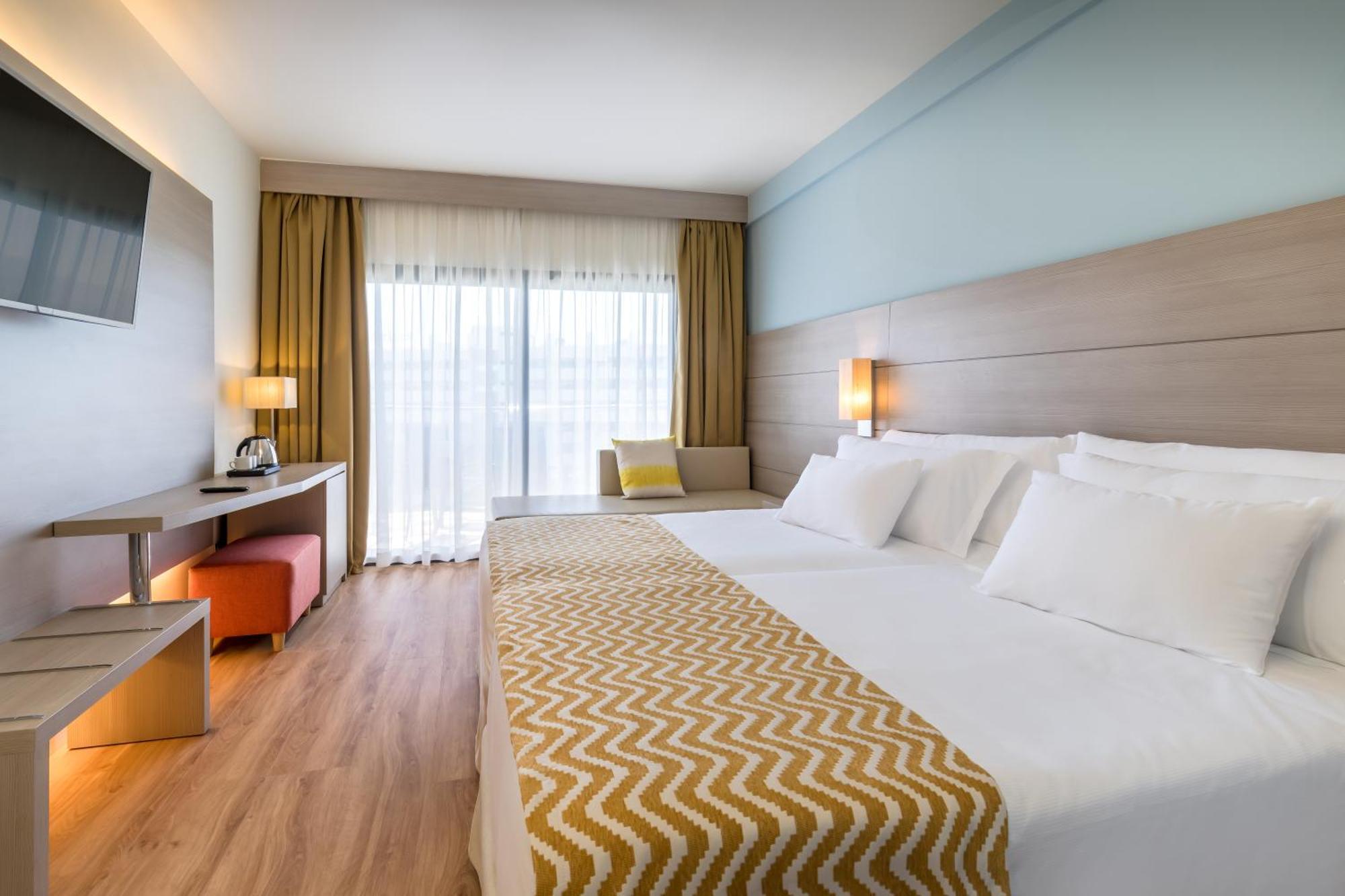 Double Room,1306650118:JPEG