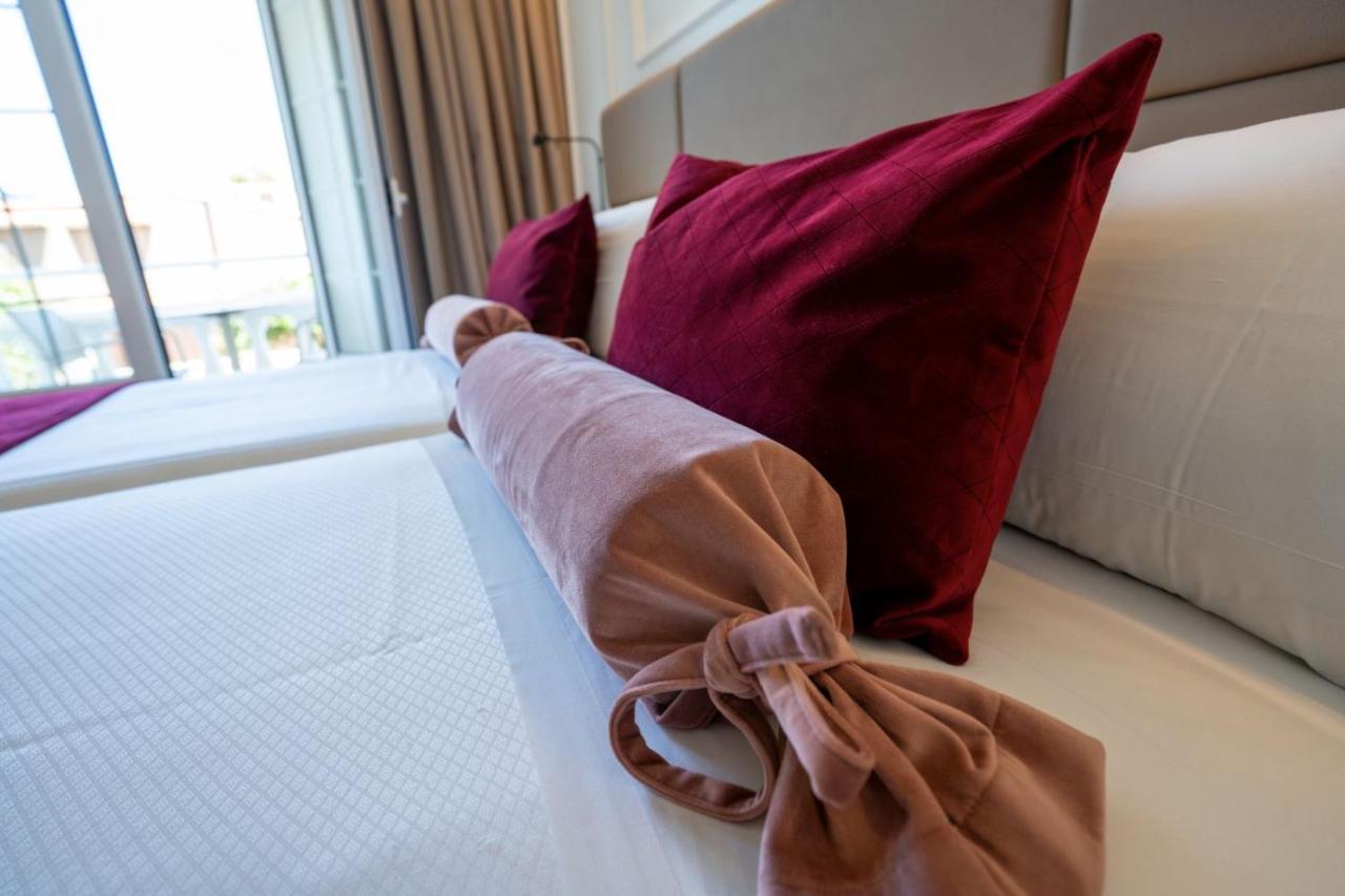 Double Room with Balcony,1547266972:JPEG