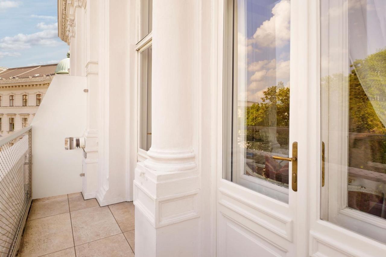 Classic King Room,1351934878:JPEG