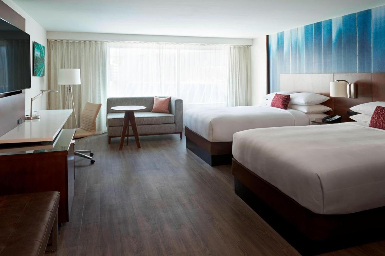 Concierge level, Guest room, 2 Double, City view,1366119605:JPEG