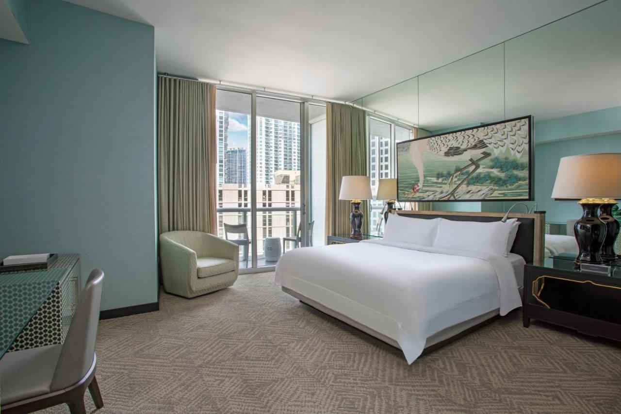 Large Superior King Room Balcony