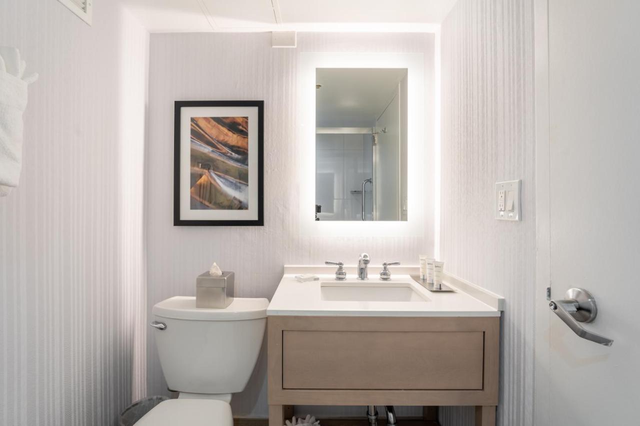 King Room,1615670232:JPEG