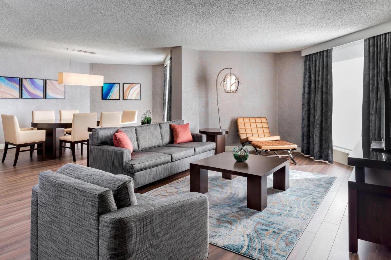 1 Bedroom Suite 1 King,1634397297:JPEG
