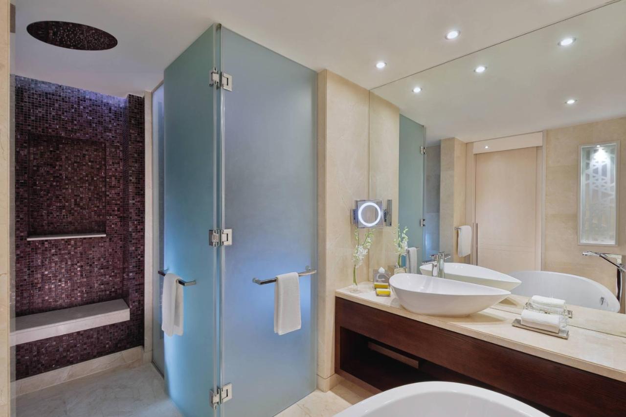 Executive Twin Room with City View