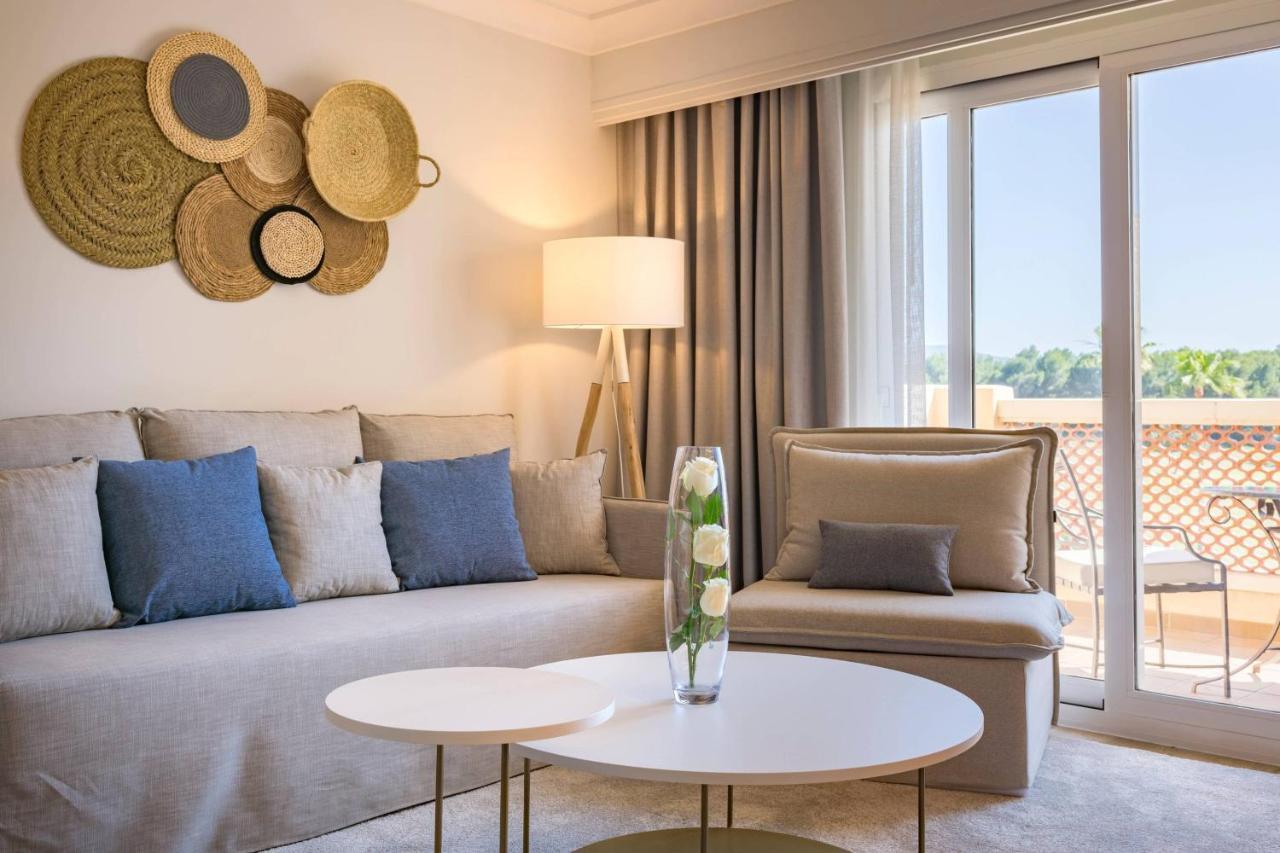 King Suite Sofa Bed Balcony Resort View