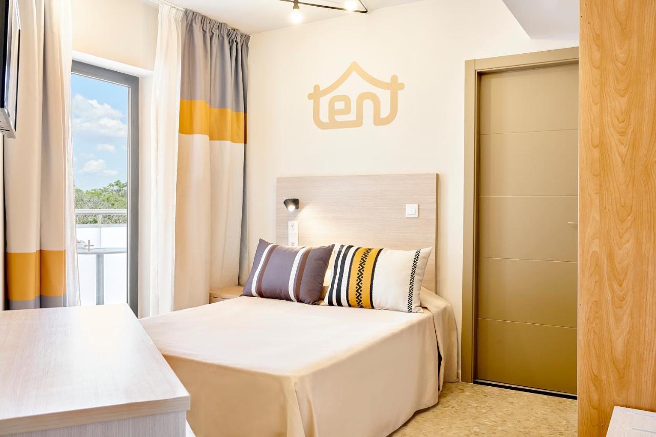 Single Room & Unlimited Brunch