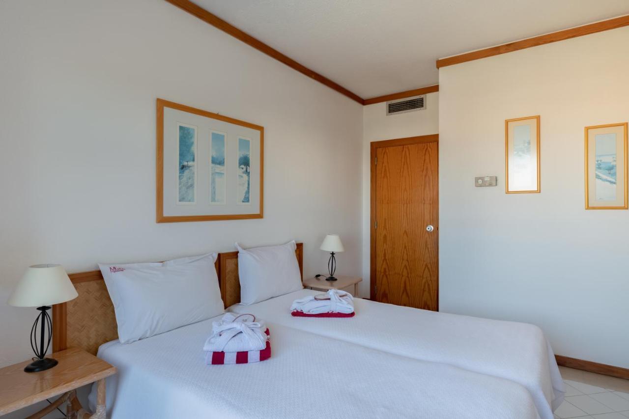 Deluxe One-Bedroom Apartment