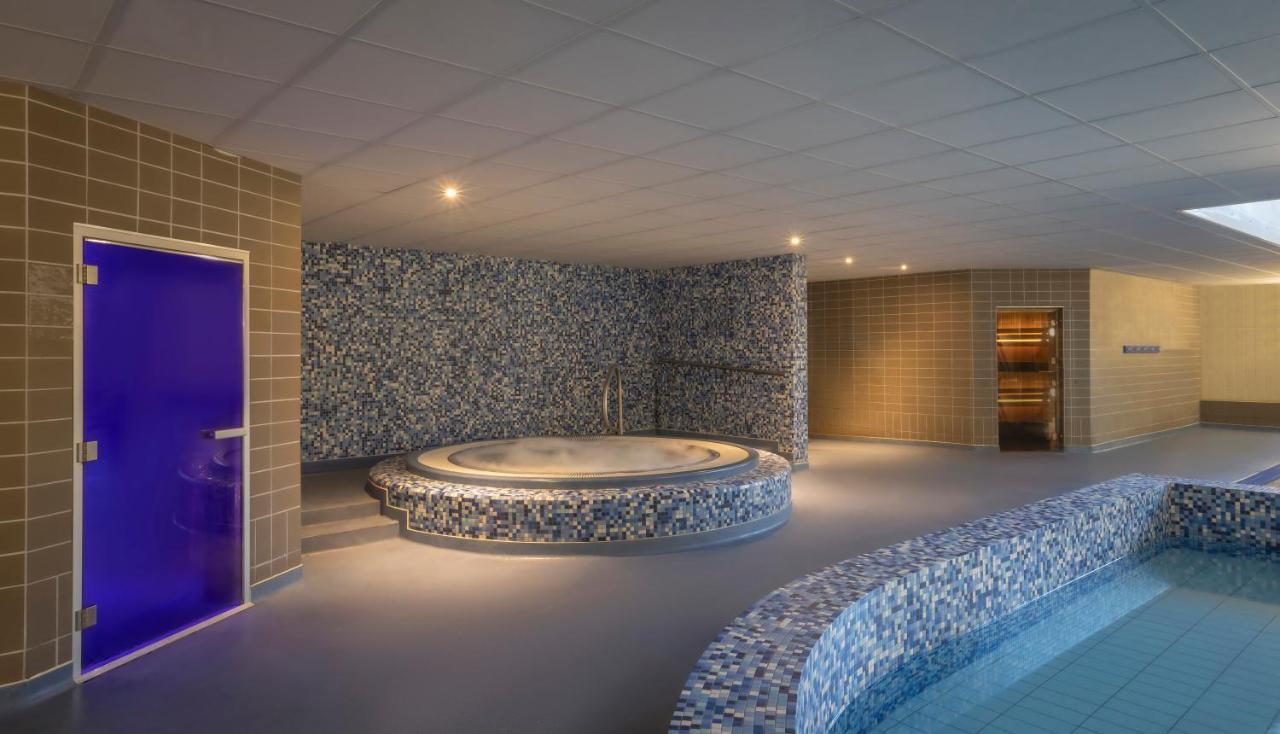 Deluxe Double & Single Room